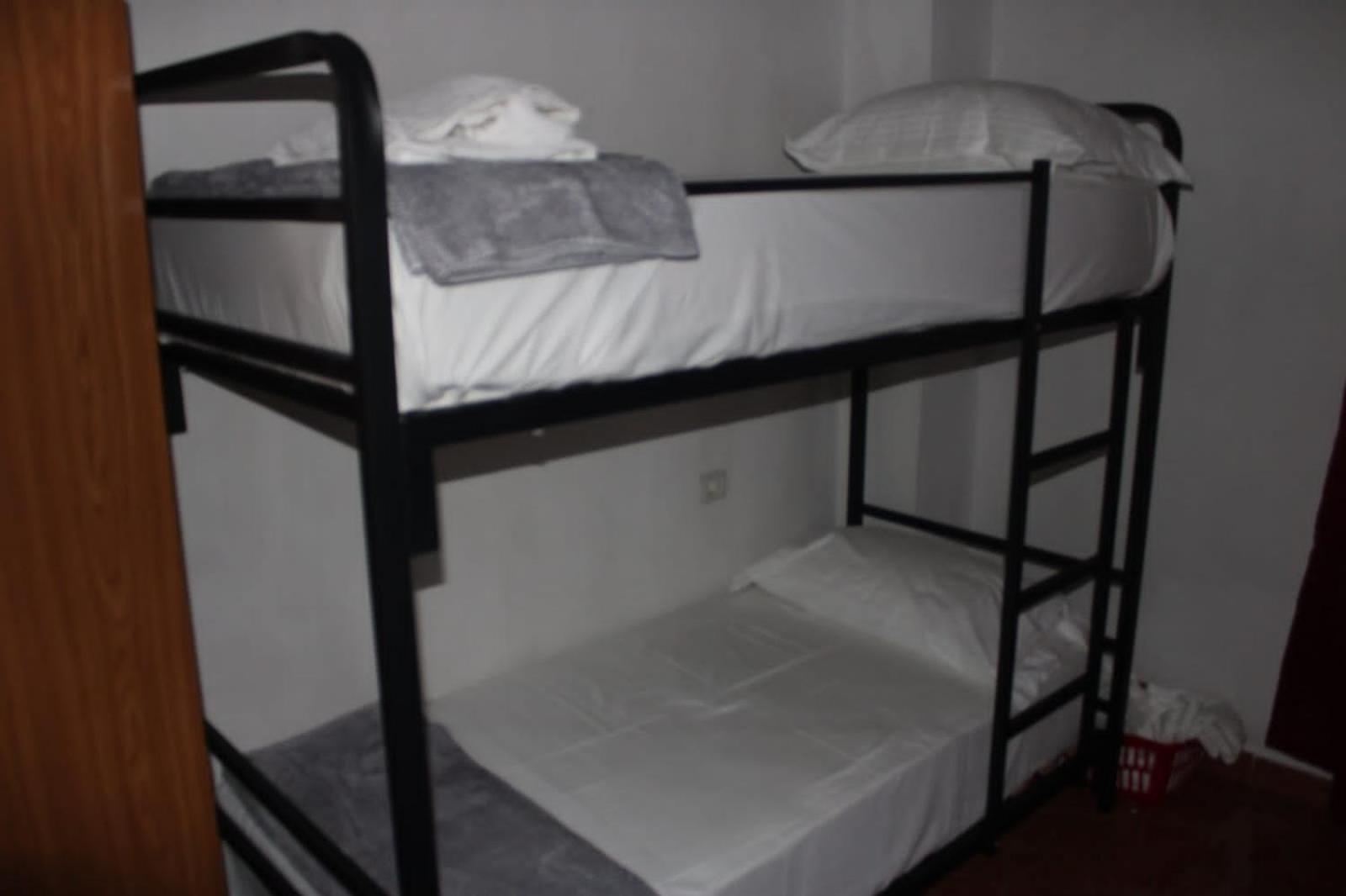 Crew Hostel Тирана Екстер'єр фото